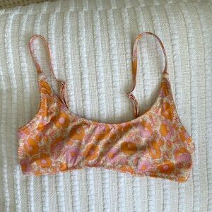 Triangl swimsuit top